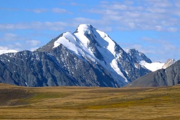 Mongolia S Ten Sacred Mountains Sacred Land