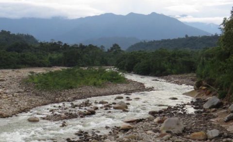 U’wa at the Gibraltar gas plant. Photo credit: Amazon Watch
